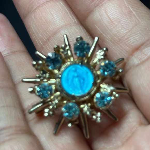 Blessed Mother Pin Brooch Miraculous Medal Blue Enamel Stones VTG Religious 4363 - Picture 2 of 8